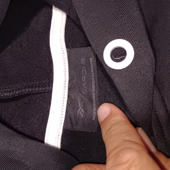 Cardi RBK Hoodie Sweatshirt casual informal black NWT HS4304 - Picture 3 of 11